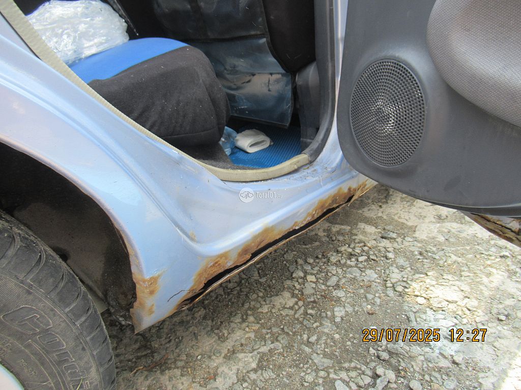 Фото Nissan March 68