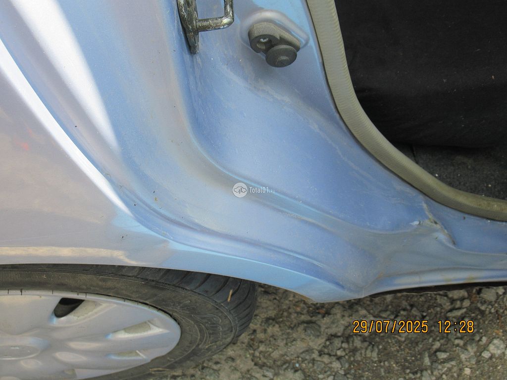 Фото Nissan March 92