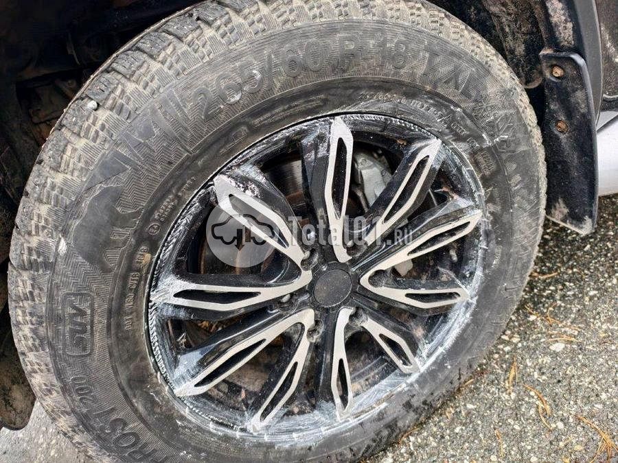 Фото Toyota Fortuner 20