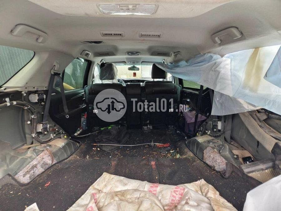 Фото Toyota Fortuner 38