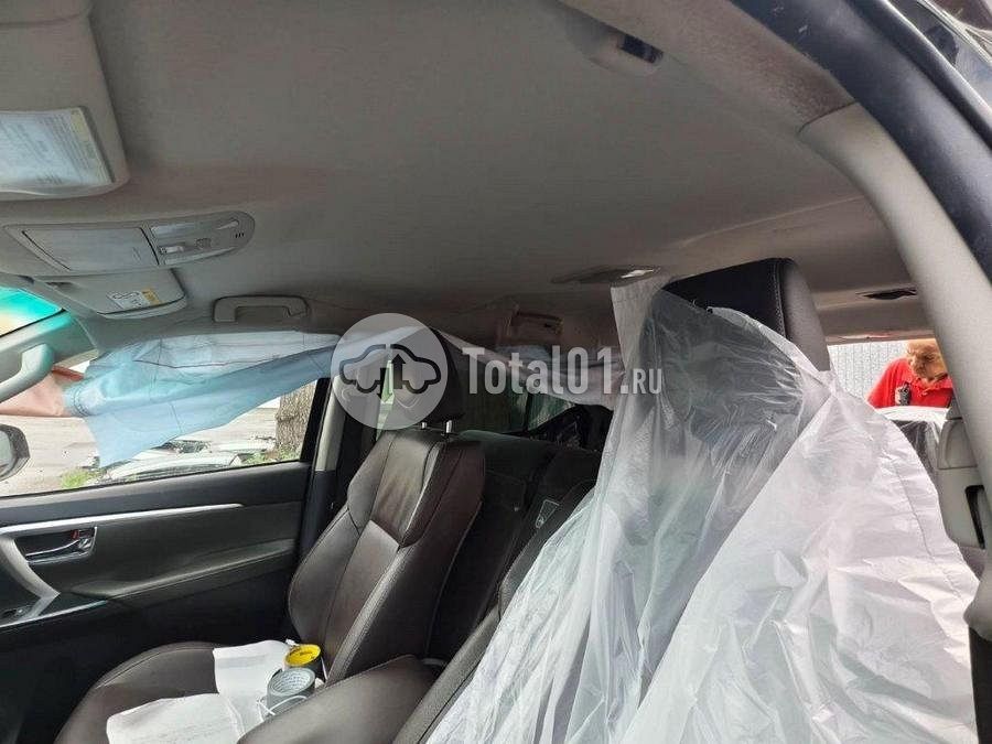 Фото Toyota Fortuner 60