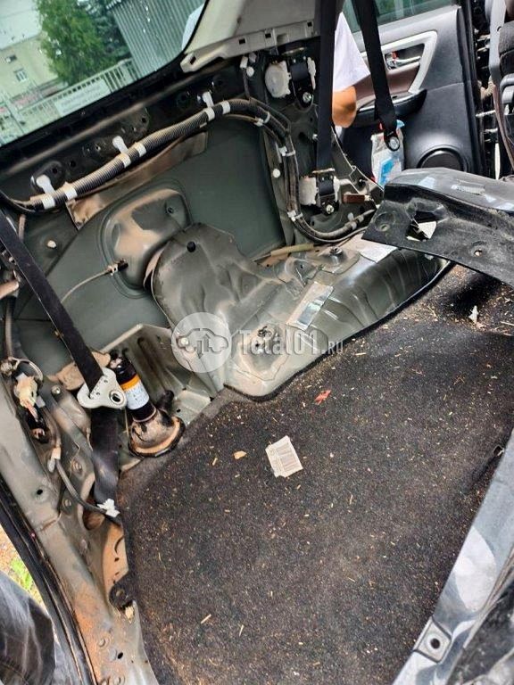 Фото Toyota Fortuner 78