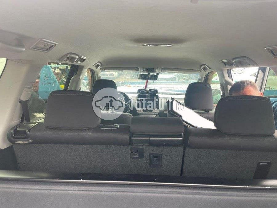 Фото Toyota Land Cruiser Prado 24