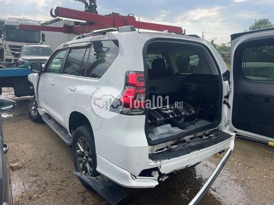 Фото Toyota Land Cruiser Prado 28