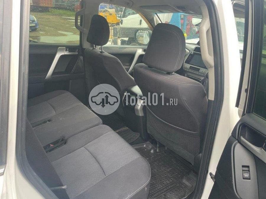 Фото Toyota Land Cruiser Prado 30