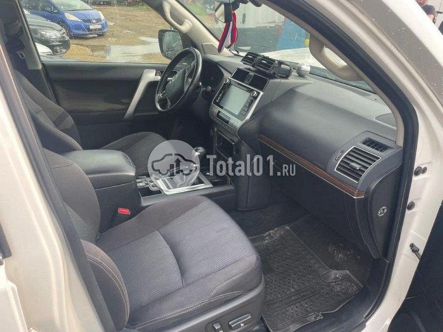Фото Toyota Land Cruiser Prado 32