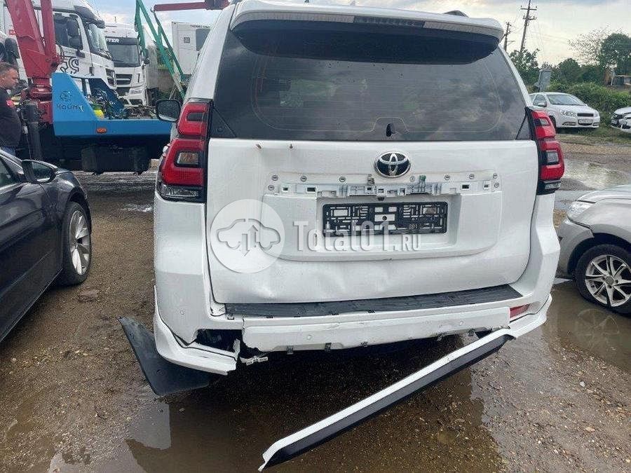 Фото Toyota Land Cruiser Prado 70