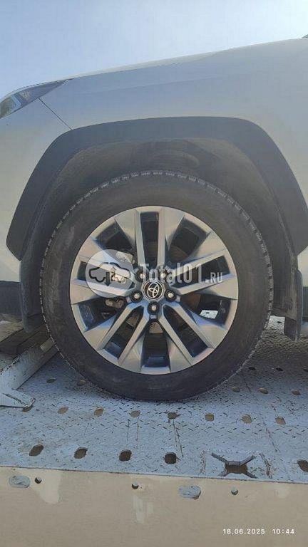Фото Toyota RAV4 4