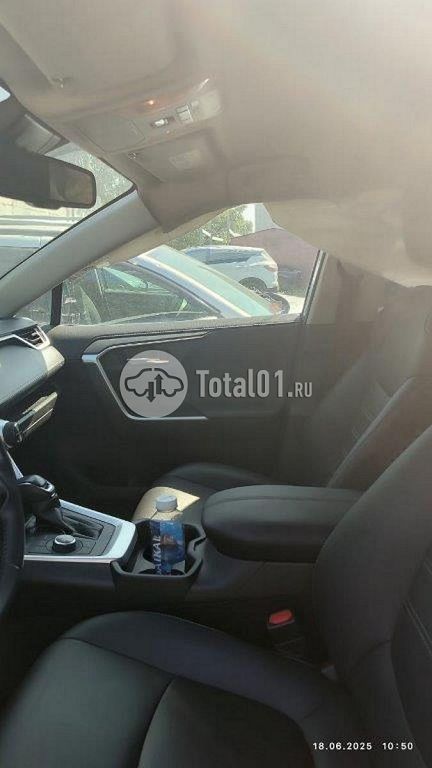 Фото Toyota RAV4 32