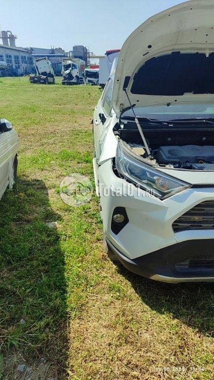 Фото Toyota RAV4 128