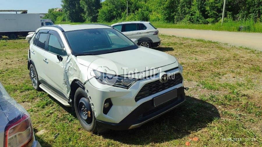 Фото Toyota RAV4 184
