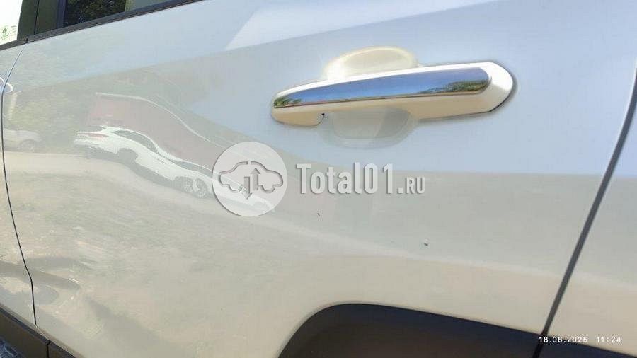 Фото Toyota RAV4 198