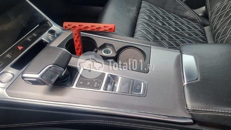 Фото Audi A6 12