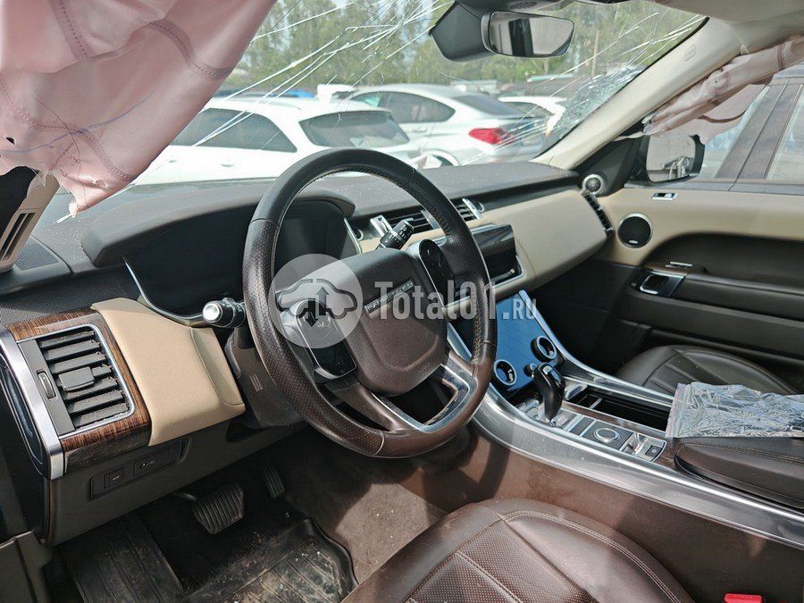 Фото Land Rover Range Rover Sport 140