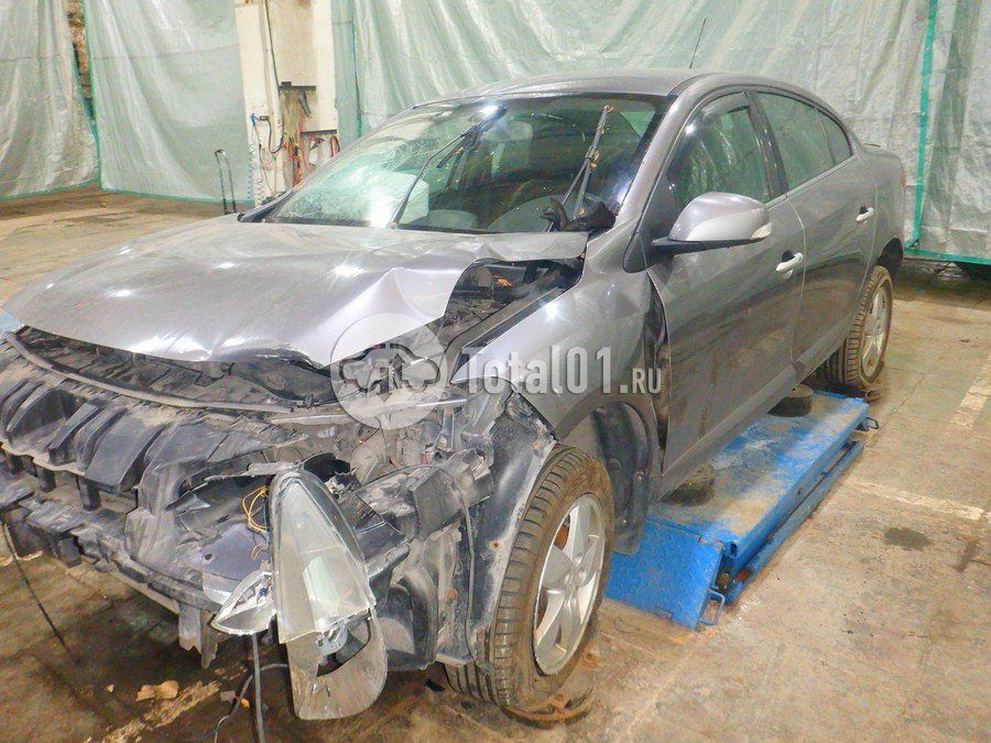 Фото Renault Fluence 6