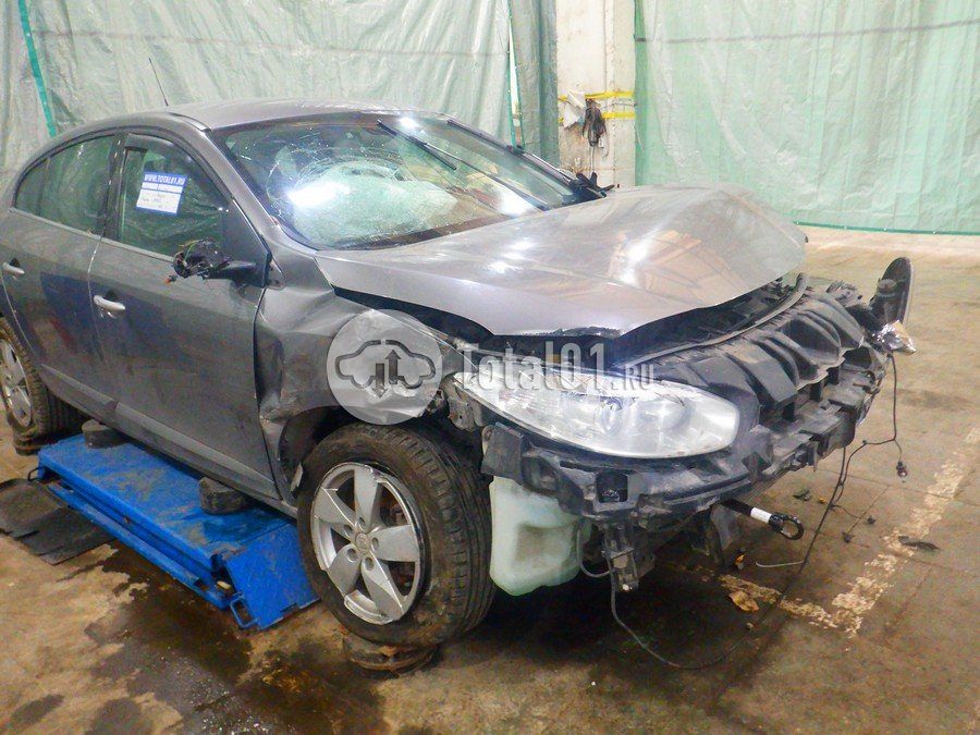 Фото Renault Fluence 8