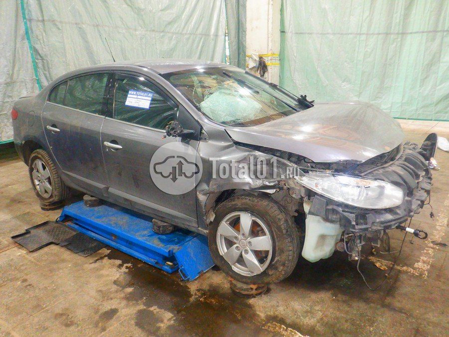 Фото Renault Fluence 10