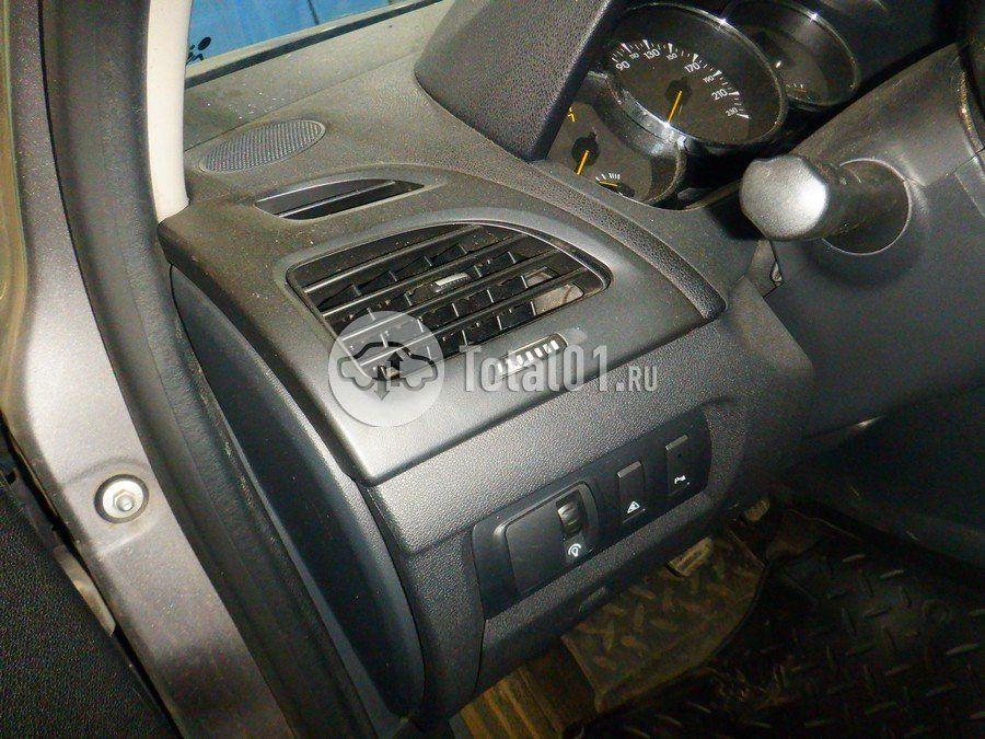 Фото Renault Fluence 76