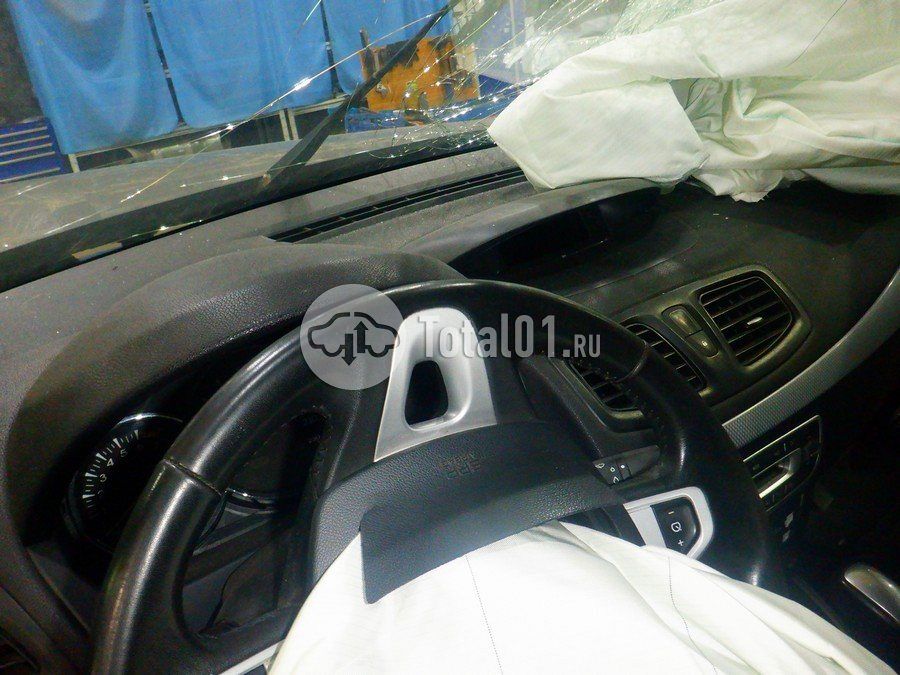 Фото Renault Fluence 80