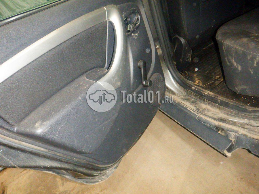 Фото Nissan Terrano 100