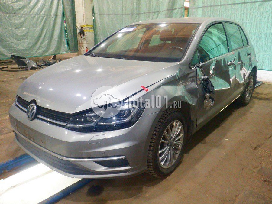 Фото Volkswagen Golf 6