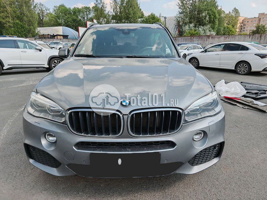 Фото BMW X5 4