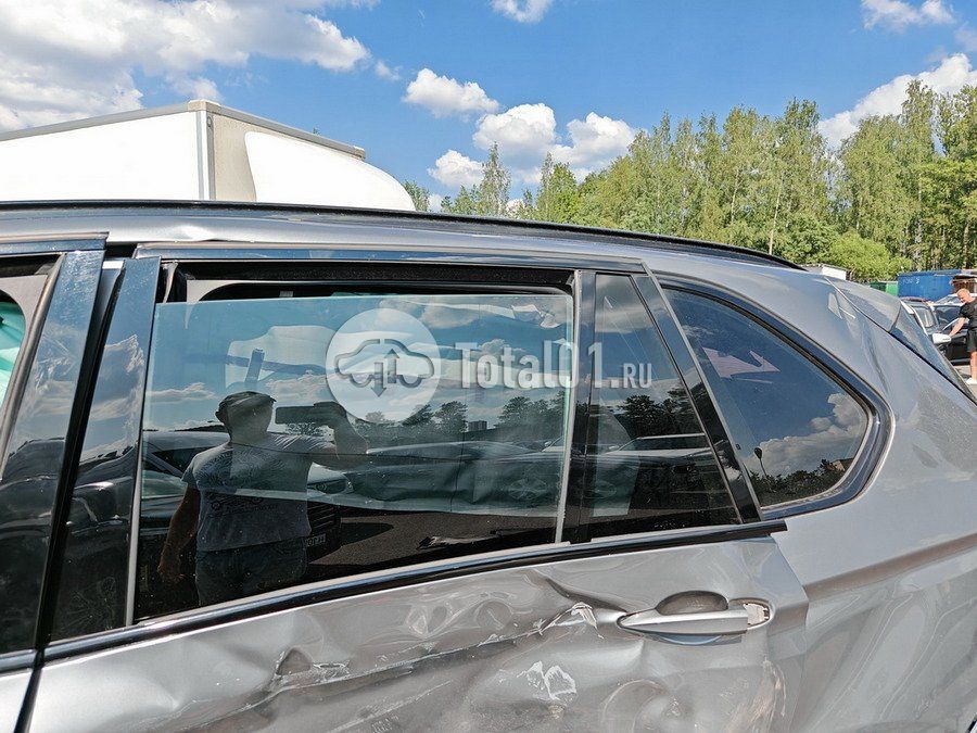 Фото BMW X5 40