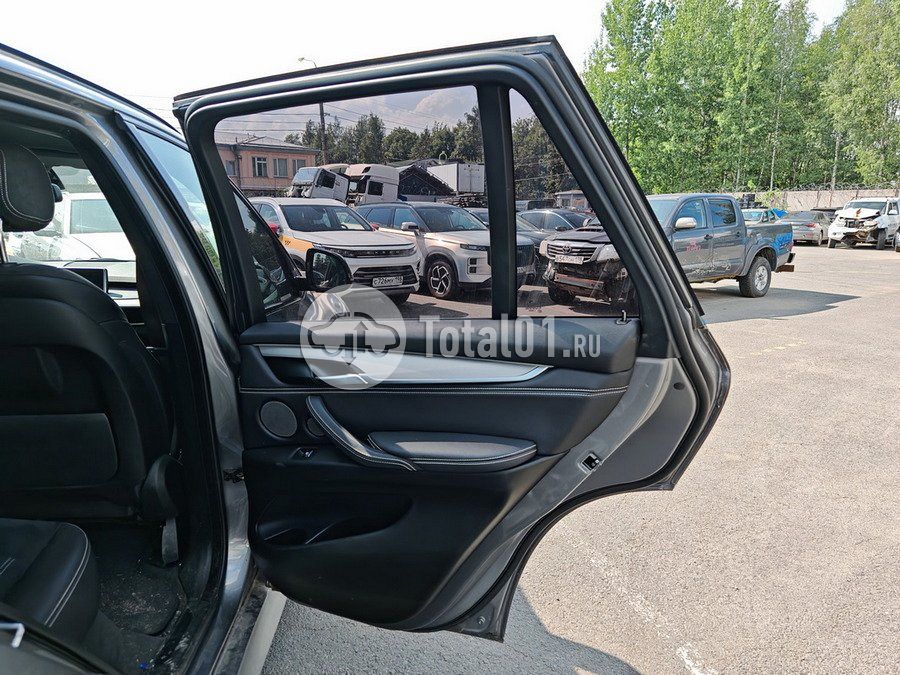 Фото BMW X5 106