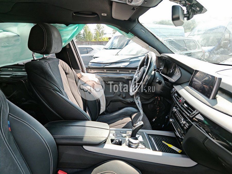 Фото BMW X5 130