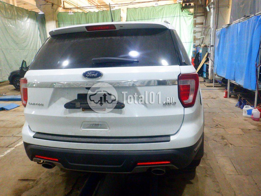 Фото Ford Explorer 14