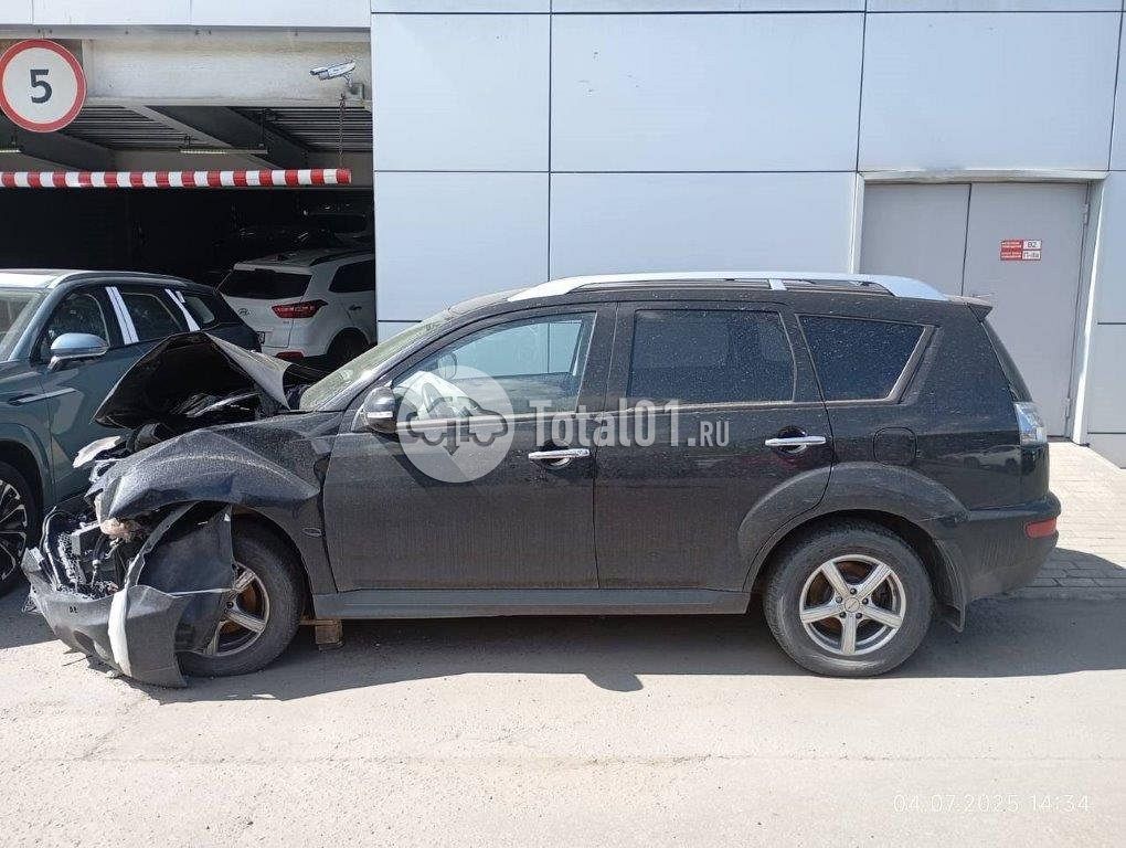 Фото Mitsubishi Outlander 8