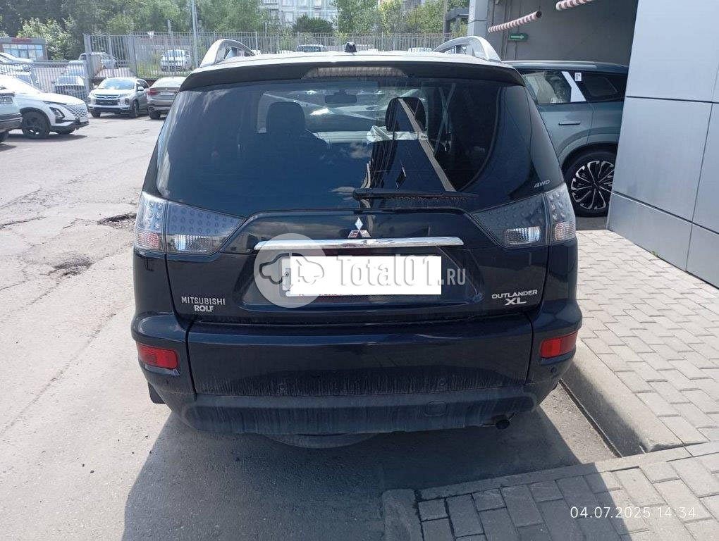 Фото Mitsubishi Outlander 12