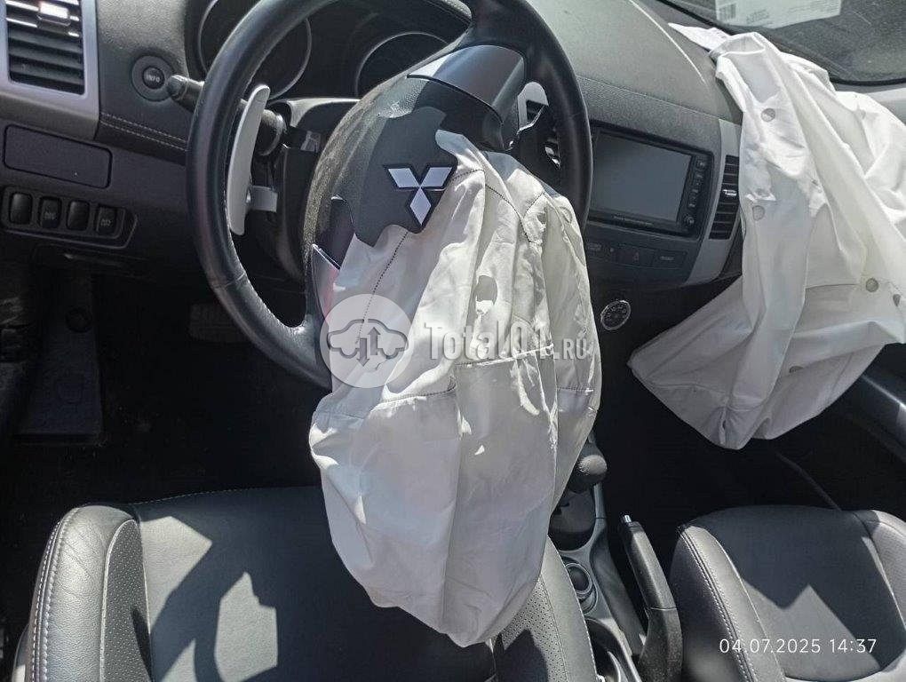 Фото Mitsubishi Outlander 116