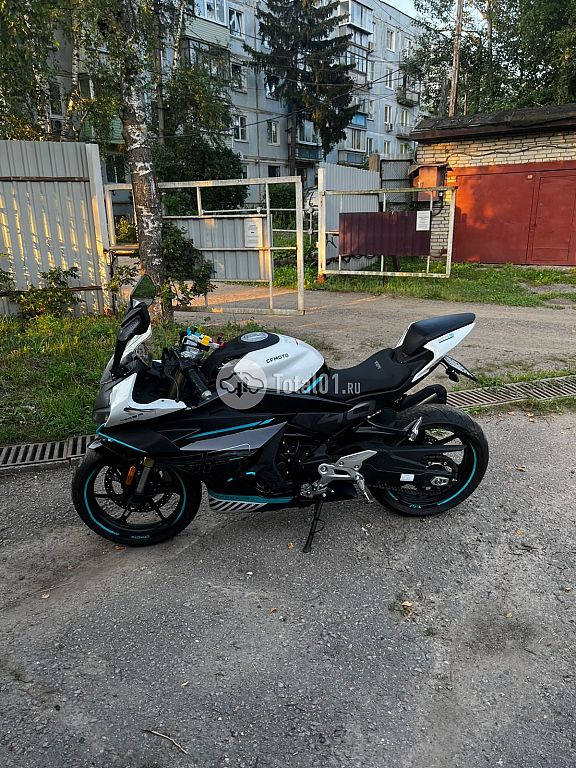 Фото Bajaj Dominar 6