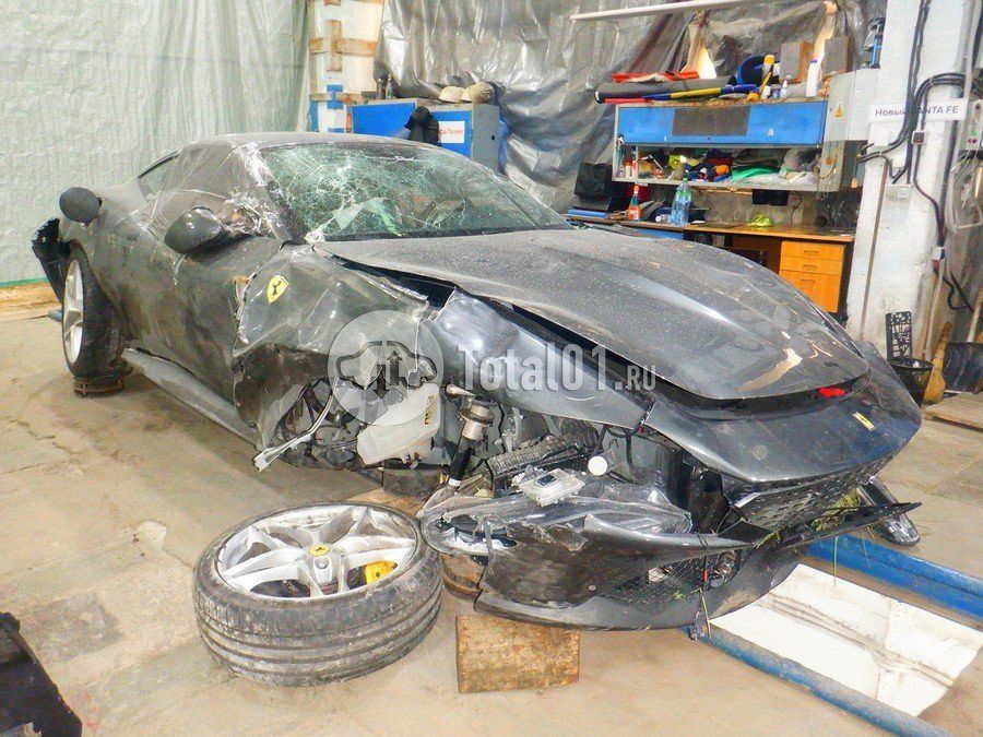 Фото Ferrari Roma 6
