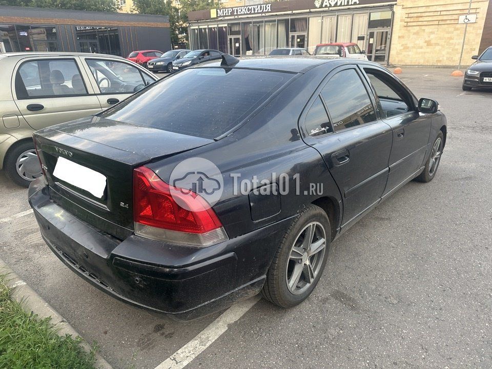 Фото Volvo S60 8