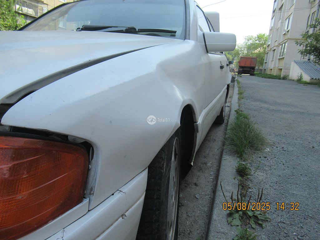 Фото Mercedes-Benz C-класс 102