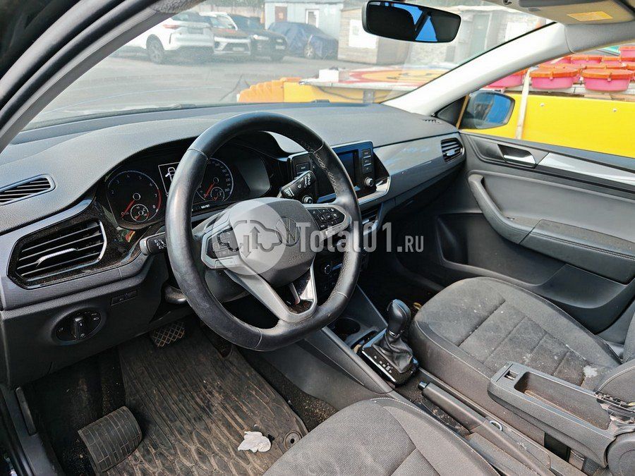 Фото Volkswagen Polo 102