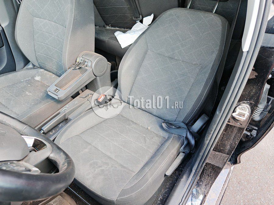Фото Volkswagen Polo 104