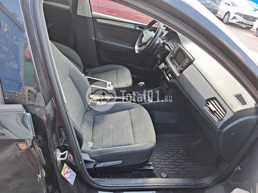 Фото Volkswagen Polo 124