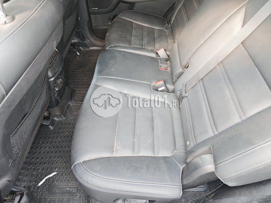Фото KIA Sorento 98