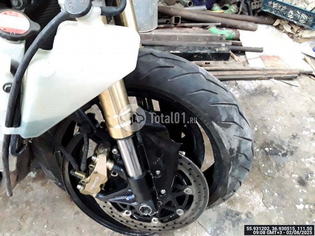 Фото Suzuki GSX-R600 12