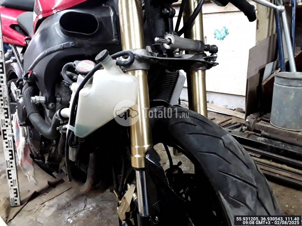 Фото Suzuki GSX-R600 24