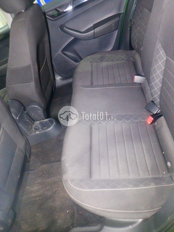 Фото Skoda Rapid 34