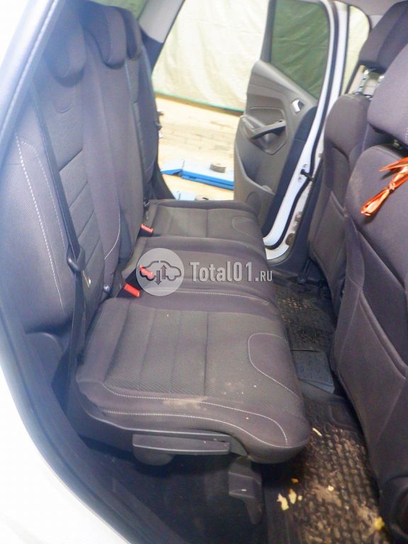 Фото Ford Kuga 74