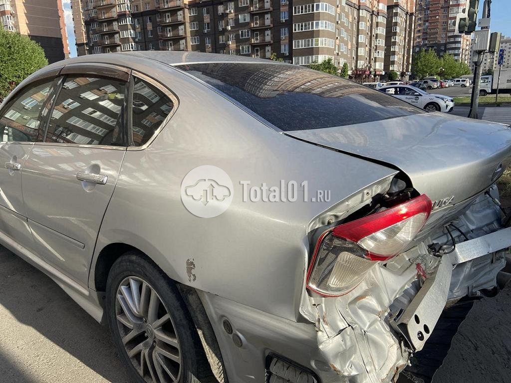 Фото Nissan Fuga 16