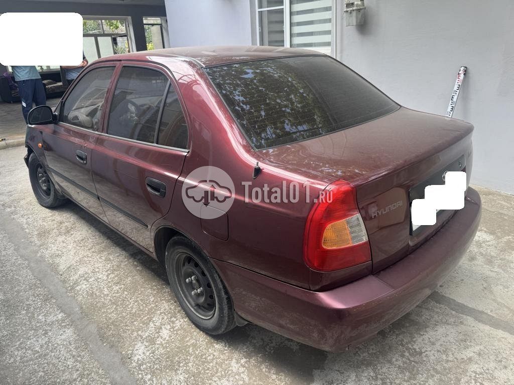 Фото Hyundai Accent 12