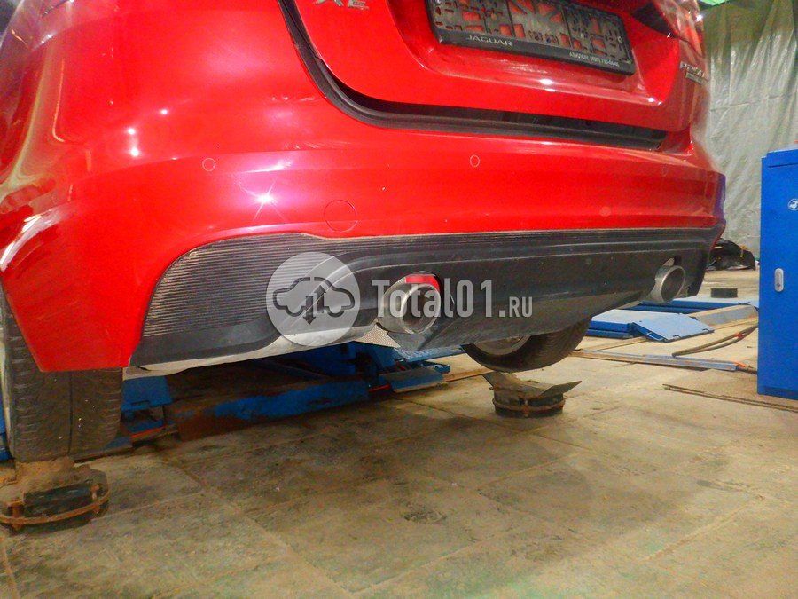 Фото Jaguar XE 152