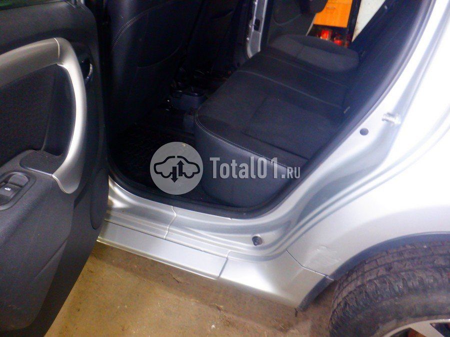Фото Nissan Terrano 80