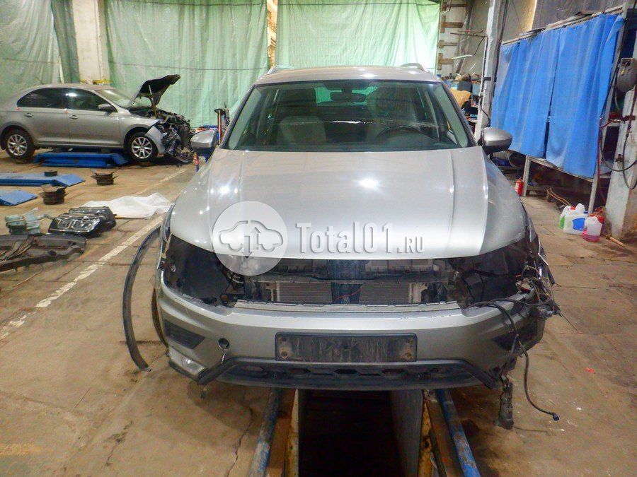 Фото Volkswagen Tiguan 4
